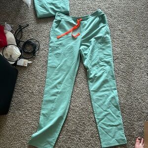 Figs yola skinny jade medium pants